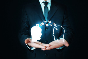 防疫不力干部官复原职上海回应/因防疫不力3名官员被问责