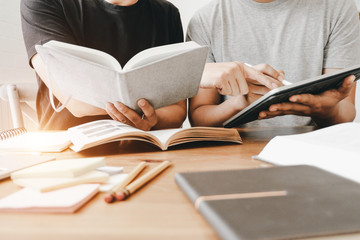 美新冠确诊602万(美新冠确诊超560万)